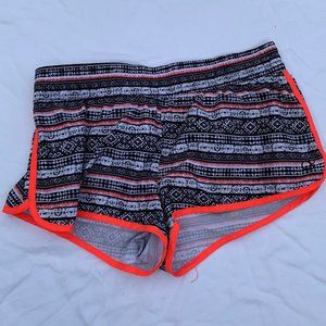 OP tribal design shorts (M)